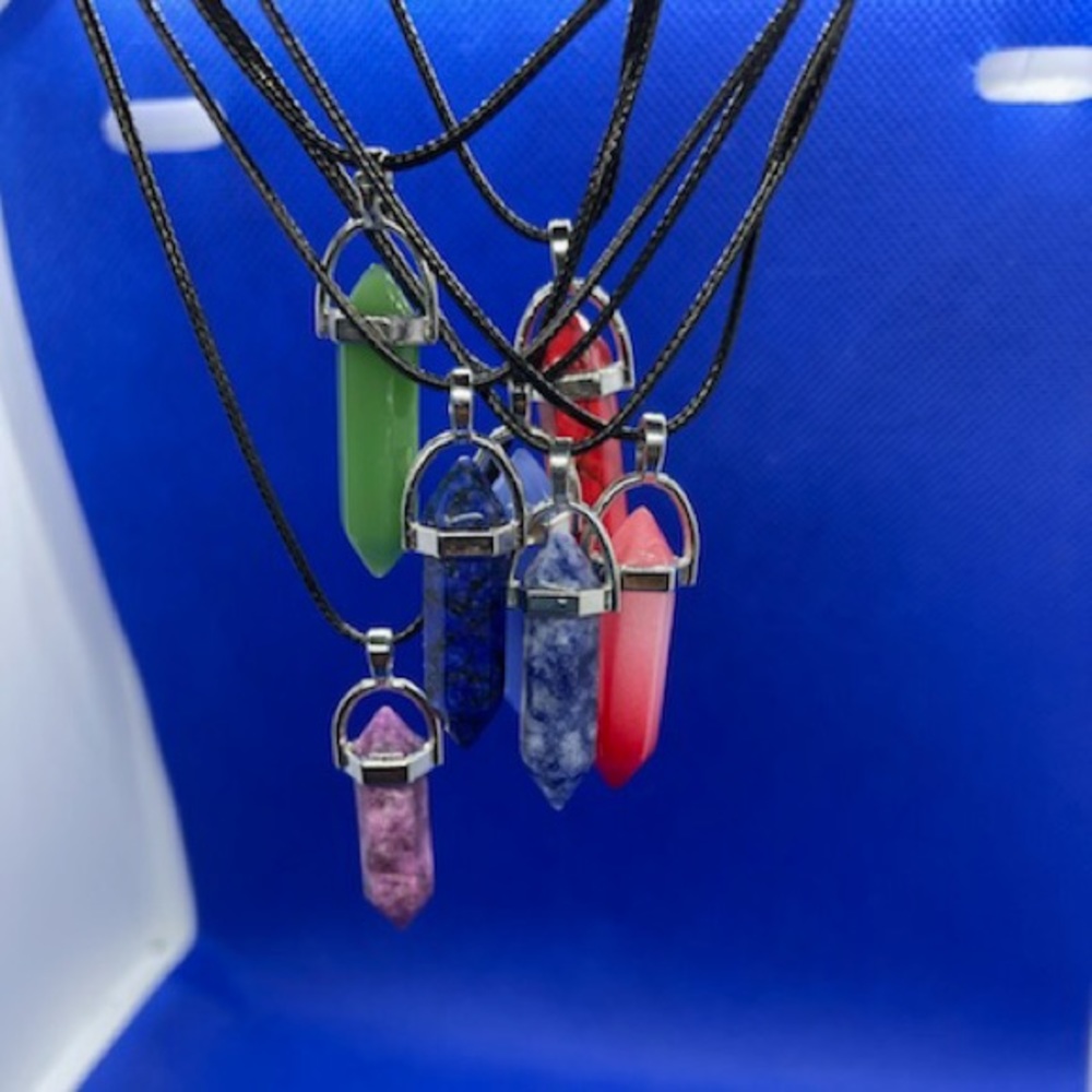 Stone crystals necklace